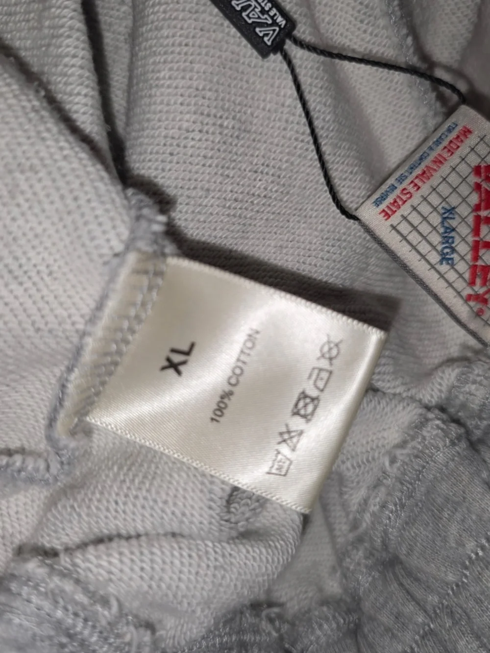 Vale forever 3/4 SHORTS GRAY 